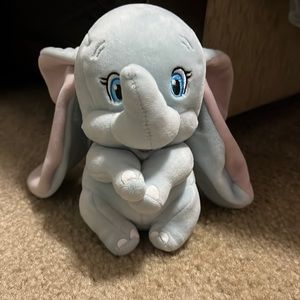 Baby dumbo